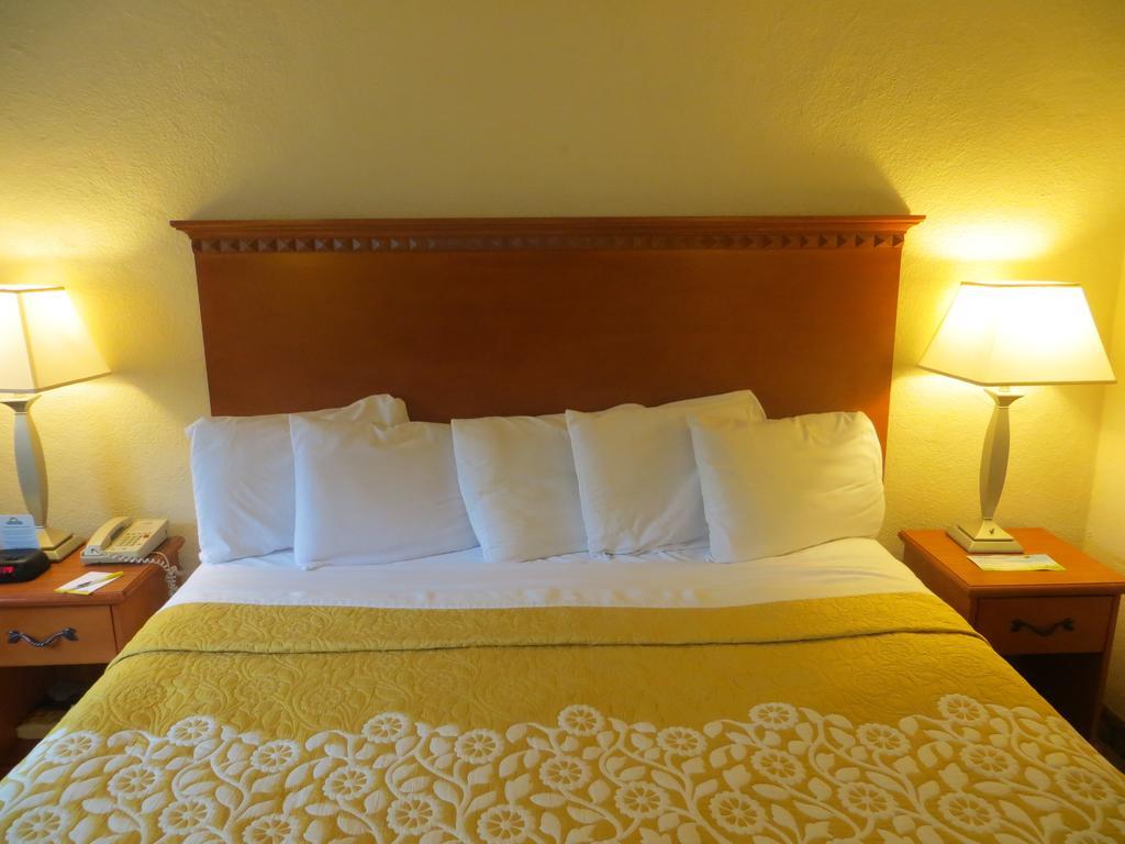 King Room - Disability Access/Non-Smoking