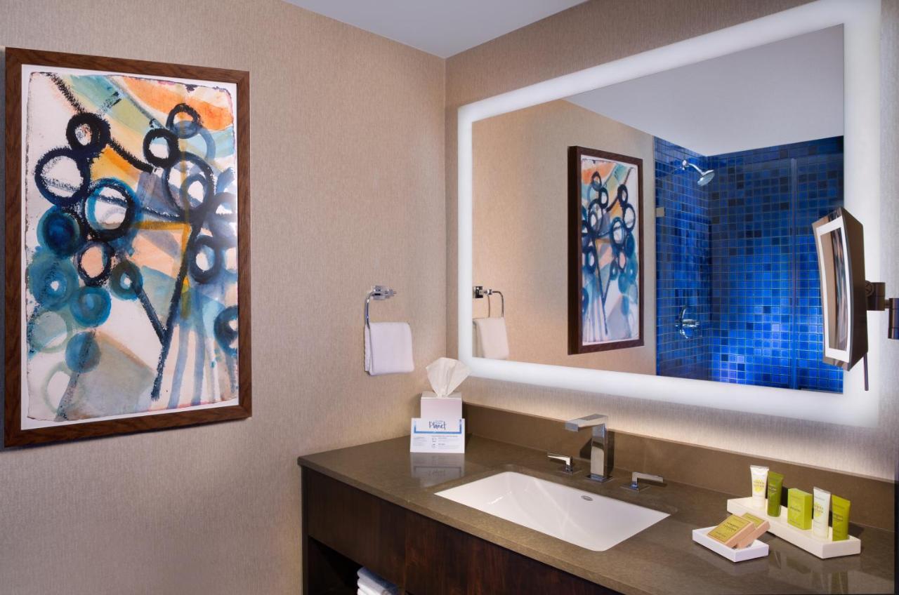 Queen Room with Two Queen Beds and City View