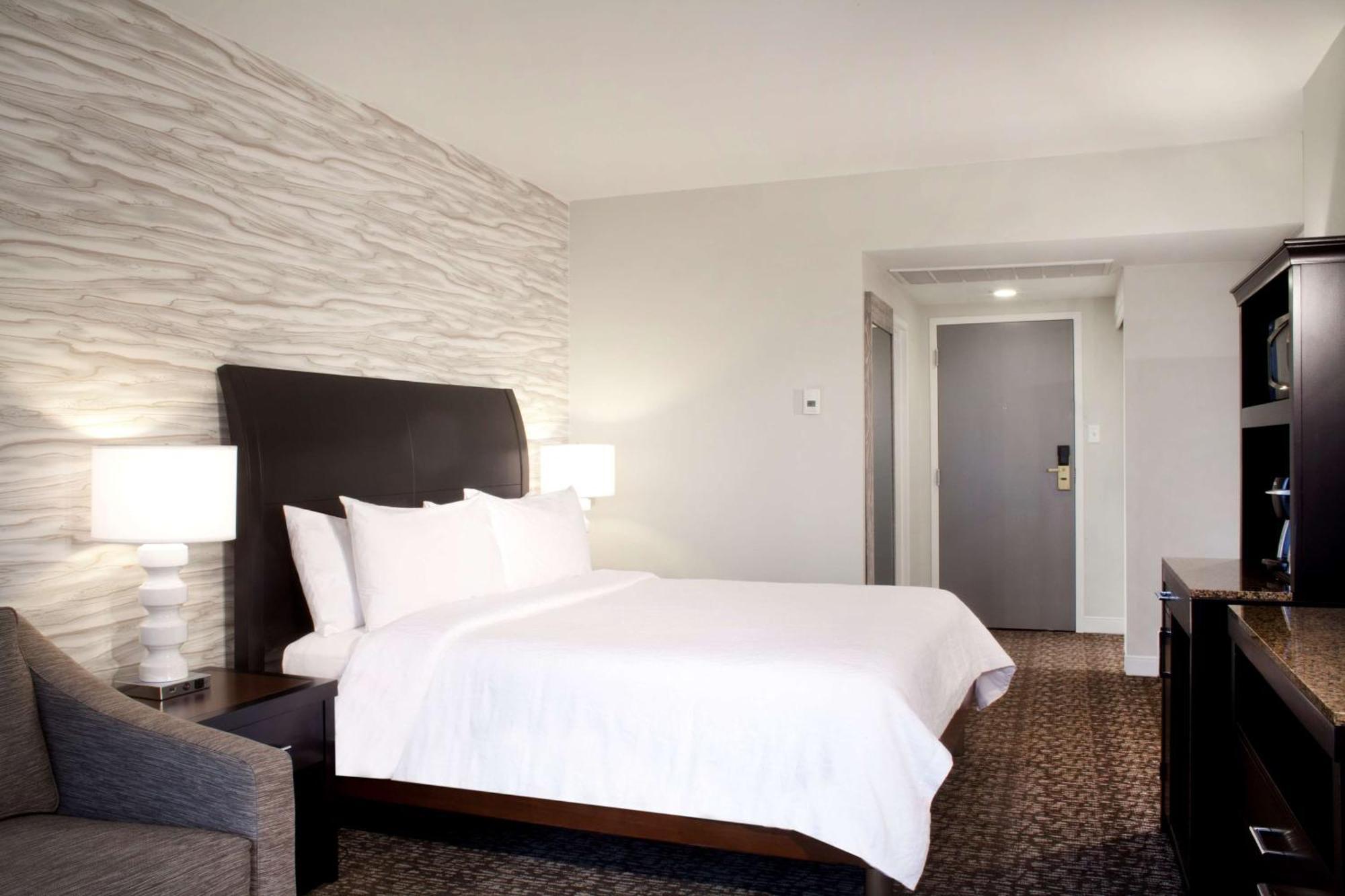 Deluxe King Room with Sofa Bed