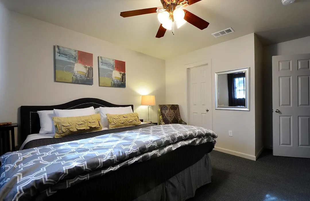 The Norwalk By Lodgewell - West Austin Three'S Company Vibes-1