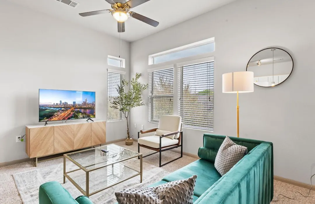 Spacious 2Br King Bed Suites Close To Downtown And Airport-1