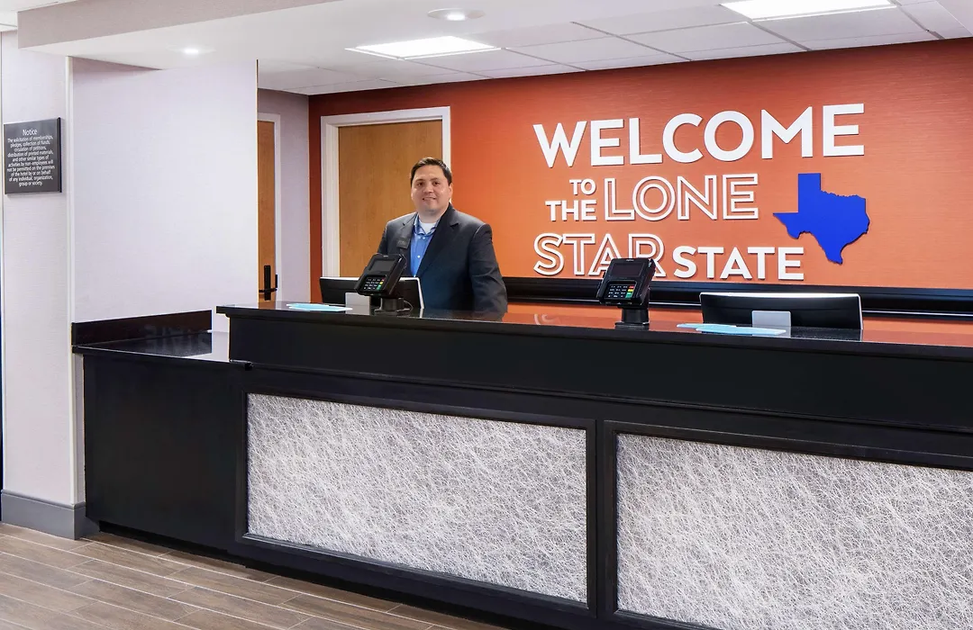 Hampton Inn Austin North-1