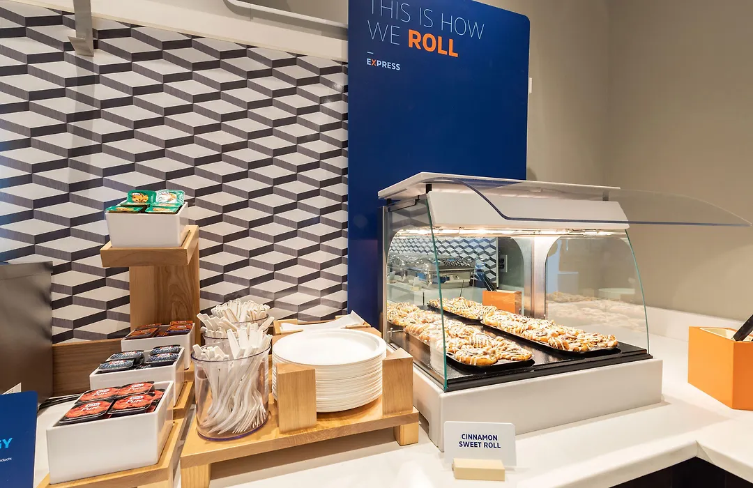 Holiday Inn Express & Suites Austin Nw - Four Points By Ihg-1