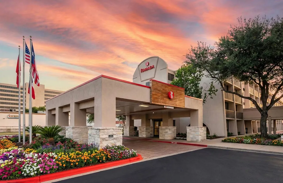 Ramada By Wyndham Austin South-1