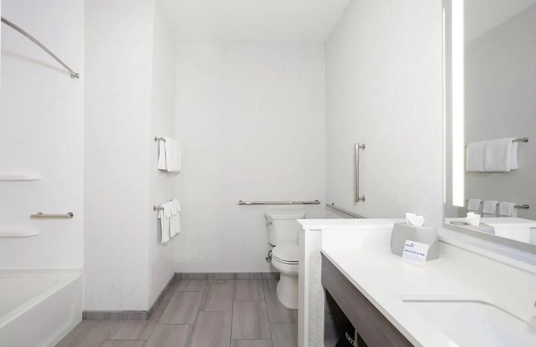 Holiday Inn Express & Suites Austin South By Ihg-1