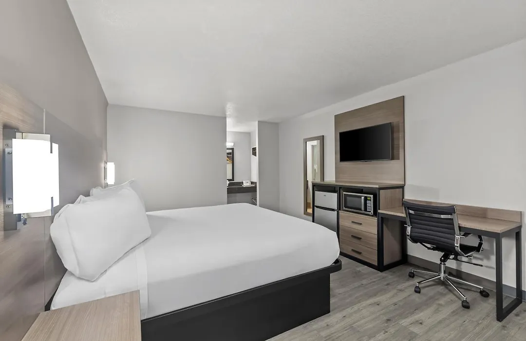 Americas Best Value Inn Austin-1