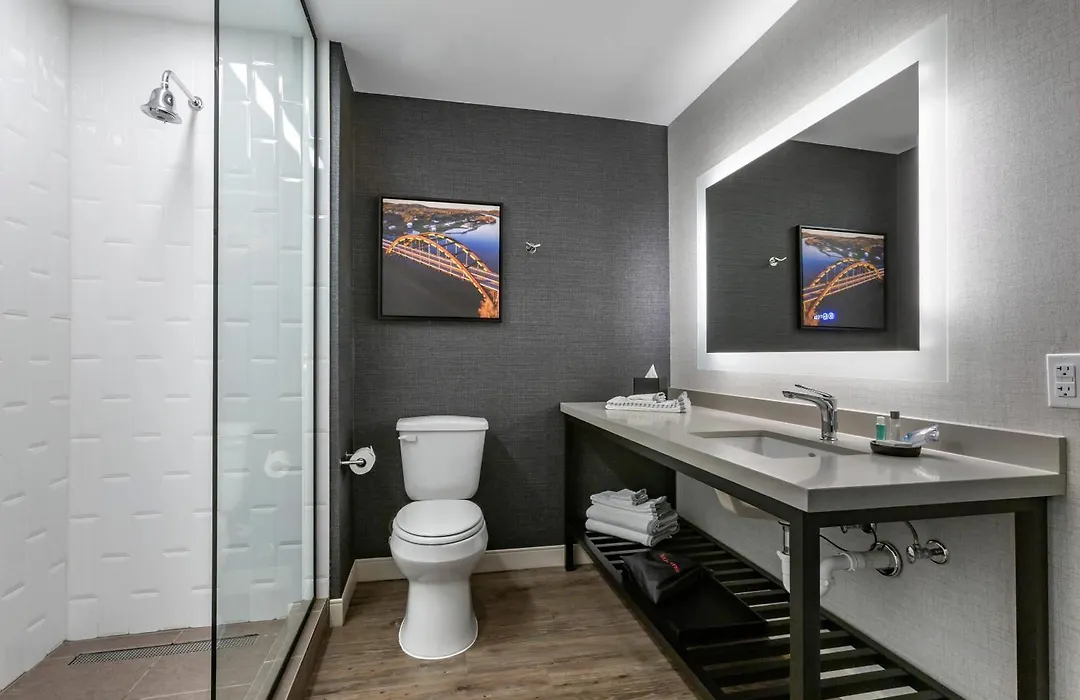 Cambria Hotel Austin Airport-1