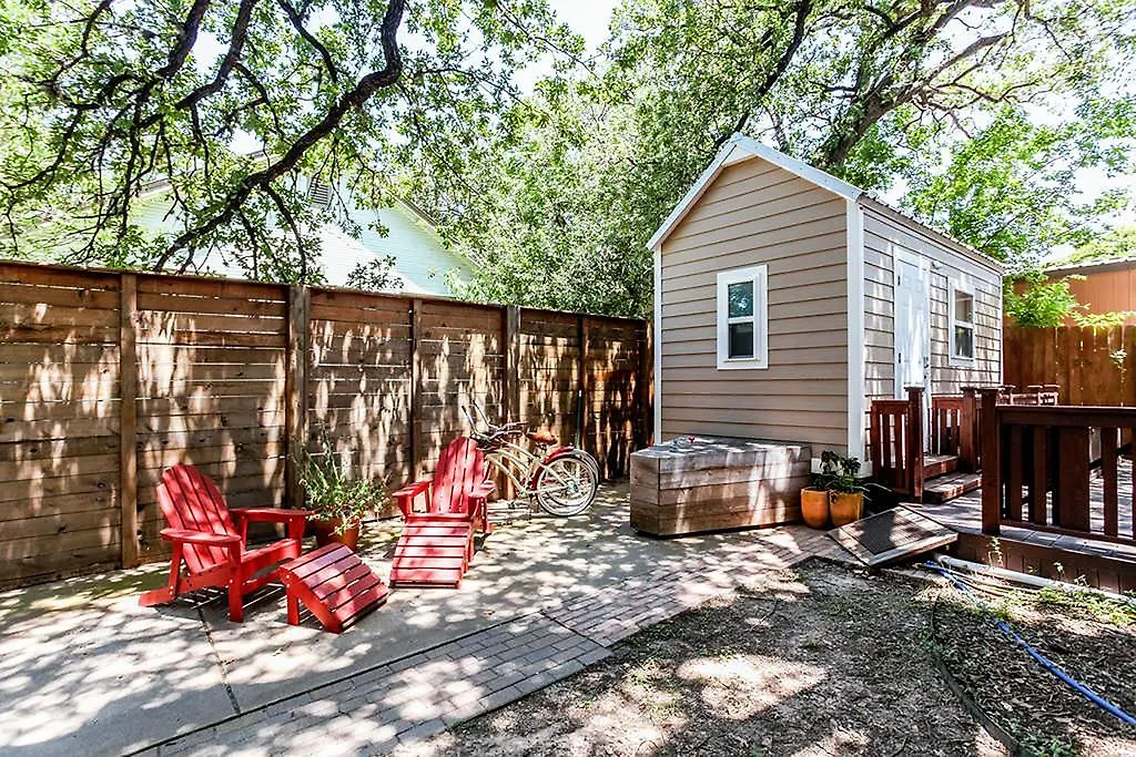 Tiny House Downtown In Walkable Location-1