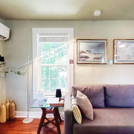 Ut Moody Center Downtown Eco Pecan Tree House Free Wifi Parking Quiet Office-3