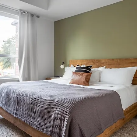 Locale Austin - Rainey Street-2