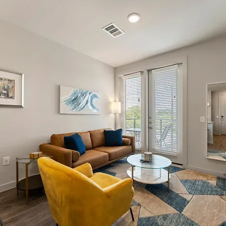 Luxury Central Apts - Free Parking, Gym, Fast Wifi-2