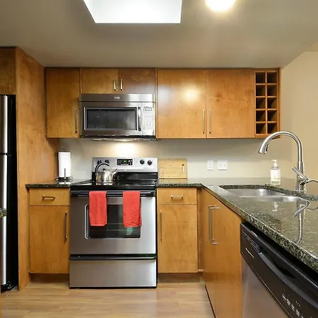 The Norwalk By Lodgewell - West Austin Three'S Company Vibes-3