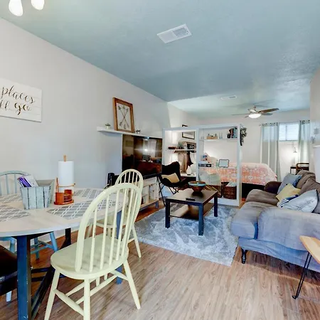 Cozy Studio Stay Near Downtown Austin And Ut-3