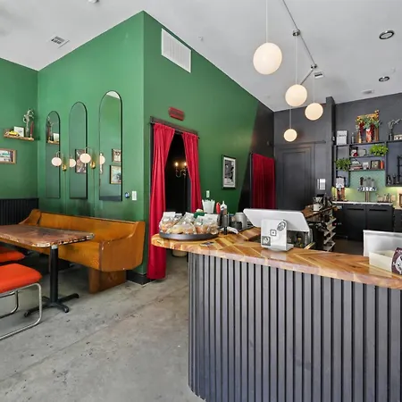 Sentral East Austin At 1614 E Sixth Hotel-3
