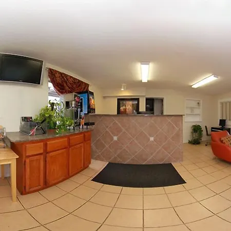 Rodeway Inn University-3