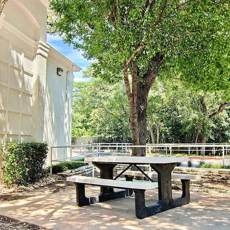 Studio 6 Extended Stay - Austin, Tx - Northwest-2