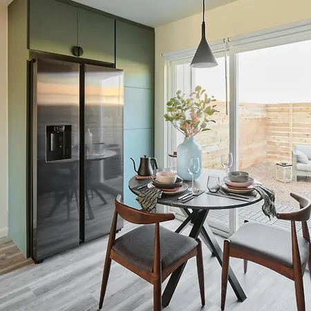 Midcentury Couples Designer Loft - Casa Tuya-2