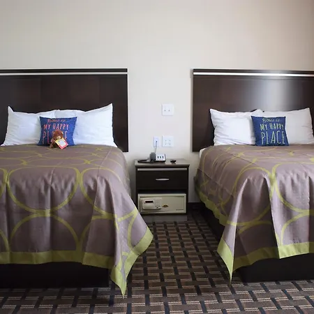 Texas Bungalows Hotel & Suites-3
